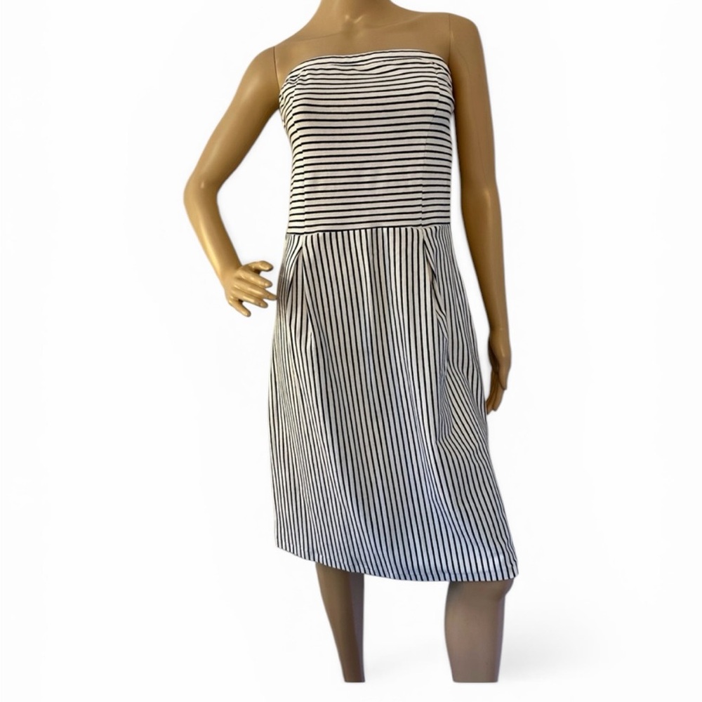 Old Navy Navy and white Striped Dress - Picture 5 of 8
